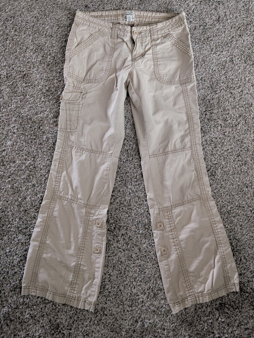 Aeropostale Women's Beige/Tan Cargo Pants - Picture 3 of 4